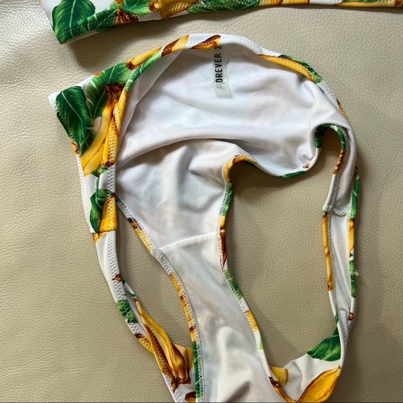 MOVING SALE! Forever 21 banana bikini - Picture 5 of 6